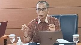 Ketua Komisi Digital dan Sustainability Dewan Pers Dahlan Dahi dala konfetensi pers di Jakarta, Senin (15/6/2026). (Jennus)