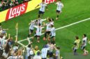 Lionel Messi bersama rekan setim merayakan gol kemenangan Argentina atas Austria pada laga kedua Grup J Piala Dunia 2026 di Stadion Dallas, Arlington, Amerika Serikat, Selasa (23/6/2026) dini hari WIB. (Reuters)