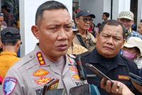 Direktur Lalu Lintas Polda Metro Jaya, Kombes Pol Komarudin, memberikan keterangan di Jakarta. (Jennus)