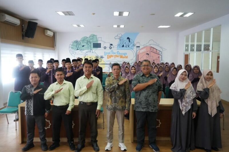 Foto kunjungan Ponpes Miftahul Anwar Dampasan ke TPSM UMY