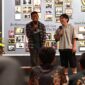 Chairul Mukmin juara pertama SUCI musim ke-12 saat melakukan open mic bersama komunitas Stand Up UMY di R3 Cafe, Kasihan, Bantul