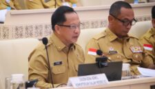 Mendagri menghadiri Rapat Kerja dan Rapat Dengar Pendapat DPR RI dengan agenda pembahasan hasil kunjungan Panja Pengelolaan Perbatasan Wilayah Negara di Ruang Rapat Komisi II DPR RI, Kompleks Parlemen, Senayan, Jakarta, Senin (29/6/2026).