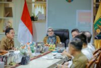 Wakil Gubernur Lampung memimpin rapat evaluasi Program Kelas Migran Vokasi sekaligus membahas peluang kerja sama pendidikan dan vokasi dengan Korea Selatan