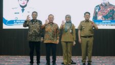 Sukses digelar, Jihan Nurlela bersama Wamen HAM Mugianto dan jajaran pejabat Pemprov Lampung berpose bersama di akhir pemaparan materi