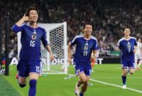 Para pemain Timnas Jepang merayakan gol Daichi Kamada (kiri) ke gawang Timnas Tunisia di Piala Dunia 2026. (AP Photo/Matias Delacroix)