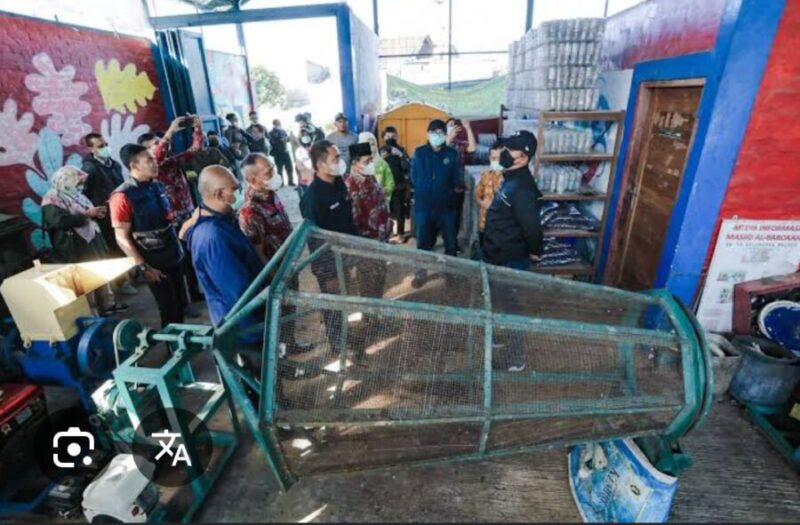 Pemerintah Kota Bandung menyiapkan 220 titik pengolahan sampah berbasis kewilayahan sebagai langkah memperkuat pengelolaan sampah dari sumbernya. (Jennus)