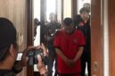Tersangka Taufik Hidayat dalam rekonstruksi yang dipusatkan di Markas Polda Jawa Barat, Bandung, Jumat (3/7/2026). (Jennus)