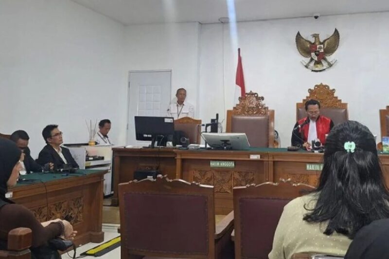 Sidang putusan praperadilan yang dimohon Roy Suryo di Pengadilan Negeri Jakarta Selatan, Senin (20/7/2026). (Jennus)