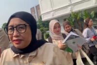 Nanik Sudaryati Deyang dari jabatan Kepala Badan Gizi, KPK tetap akan memeriksa dirinya. (Jennus)
