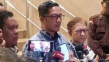 Kuasa hukum Febrie Adriansyah, Febri Diansyah, memberikan keterangan kepada wartawan di Gedung KPK, Kuningan, Jakarta, Selasa (28/7/2026)). (jennus)
