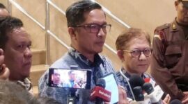 Kuasa hukum Febrie Adriansyah, Febri Diansyah, memberikan keterangan kepada wartawan di Gedung KPK, Kuningan, Jakarta, Selasa (28/7/2026)). (jennus)