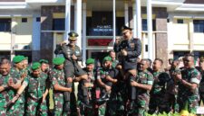 Kodim 0707/Wonosobo dan Polres Wonosobo tergambar jelas dalam sesi foto bersama usai upacara HUT Bhayangkara ke-80 di Wonosobo