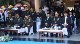 Gubernur Banten bersama jajaran unsur Forkopimda Provinsi Banten menghadiri upacara Peringatan Hari Bhayangkara ke-80 di Markas Kepolisian Daerah (Mapolda) Banten