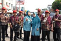 Disambut Alunan Musik Hangat, Ketua TP PKK Sumsel Feby Herman Deru Kunker ke OKU Timur