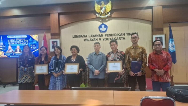 UMY menerima penghargaan Anugerah Kerja Sama Diktisaintek Tahun 2026 untuk kategori Perguruan Tinggi dengan Kerja Sama Pemerintah/Lembaga Swadaya Masyarakat Paling Berdampak.