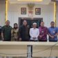 Dokumentasi Kapuspen Benni Irwan,Bupati Purwakarta Saepul Bahri Binzein beserta jajarannya di akhir sesi  klarifikasi. 