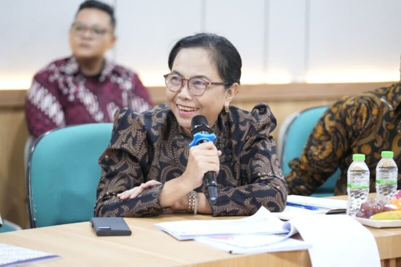 Esti Wijayati, Wakil Ketua Komisi X DPR RI