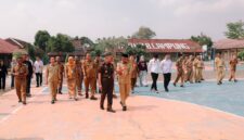 Gubernur Lampung bersama Kepala Kejaksaan Tinggi Lampung meninjau pelaksanaan Program Makan Bergizi Gratis (MBG) di SMA Negeri 7 Bandar Lampung