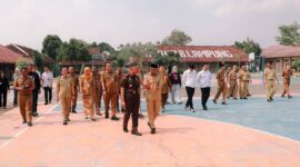Gubernur Lampung bersama Kepala Kejaksaan Tinggi Lampung meninjau pelaksanaan Program Makan Bergizi Gratis (MBG) di SMA Negeri 7 Bandar Lampung
