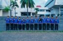 Sekdaprov Lampung berfoto bersama jajaran Aparatur Sipil Negara (ASN) usai Upacara Hari Koperasi ke-79 di Komplek Kantor Gubernur Lampung, Jumat (17/7/2026)