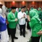 Wakil Gubernur Banten menyapa jajaran pengurus Wanita Persatuan Pembangunan (WPP) usai menghadiri Rapat Pimpinan Nasional (Rapimnas) I WPP di Hotel Le Semar, Karawaci, Kabupaten Tangerang, Jumat (17/7/2026)