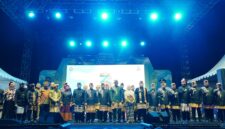 Sekdaprov Lampung bersama jajaran pemerintah berfoto bersama usai pembukaan resmi Bandar Lampung Expo 2026, Jumat malam (17/7/2026)