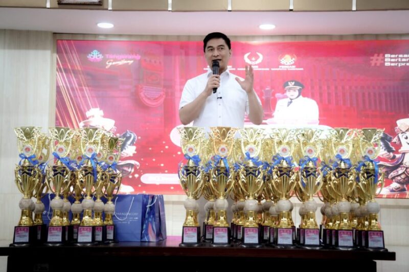 Wakil Gubernur Banten, Dimyati Natakusumah, hadir dan memberikan apresiasi pada Kejuaraan Catur Piala Bupati Tangerang 2026 yang digelar di Gedung Serba Guna Tigaraksa.