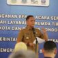 Pemerintah Kabupaten Bekasi memberikan sambutan pada acara penandatanganan Berita Acara Serah Terima aset dan wilayah layanan Perumda Tirta Bhagasasi Cabang Kota Bekasi (Poncol) dan Cabang Pondok Ungu  