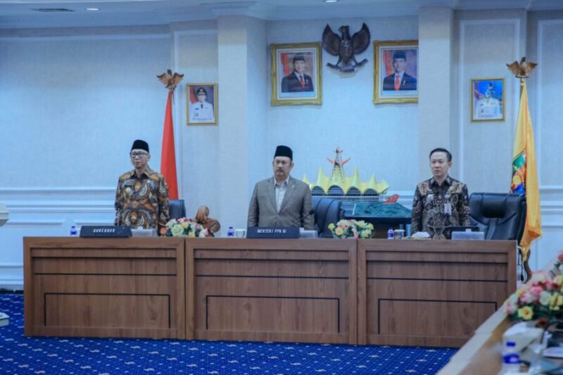 Gubernur Lampung, Menteri PPN/Kepala Bappenas RI, dan jajaran mengikuti pertemuan di Ruang Rapat Utama Kantor Gubernur Lampung, Jumat (24/7/2026)