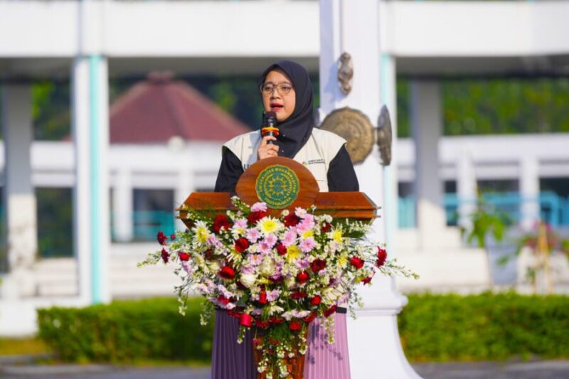 Foto sambutan Direktur Direktorat Riset dan Pengabdian UMY dalam penerjunan KKN UMY semester genap Tahun Akademik 2025/2026
