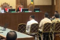 Arsip foto - Advokat Junaedi Saibih, mantan kru televisi Tian Bahtiar, dan aktivis sekaligus ketua tim buzzer Adhiya Muzakki--dinyatakan jaksa penuntut umum (JPU) telah berperan aktif menghalangi penegakan hukum di tiga perkara korupsi besar. (Jennus/Dok)