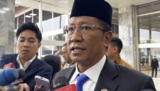 Menteri Hukum Supratman Andi Atnas memberi keterangan seusai menghadiri Sidang Tahunan MPR RI dan Sidang Bersama DPR RI-DPD RI di Kompleks Parlemen, Jakarta, Jumat (14/8/2026). (Jennus)