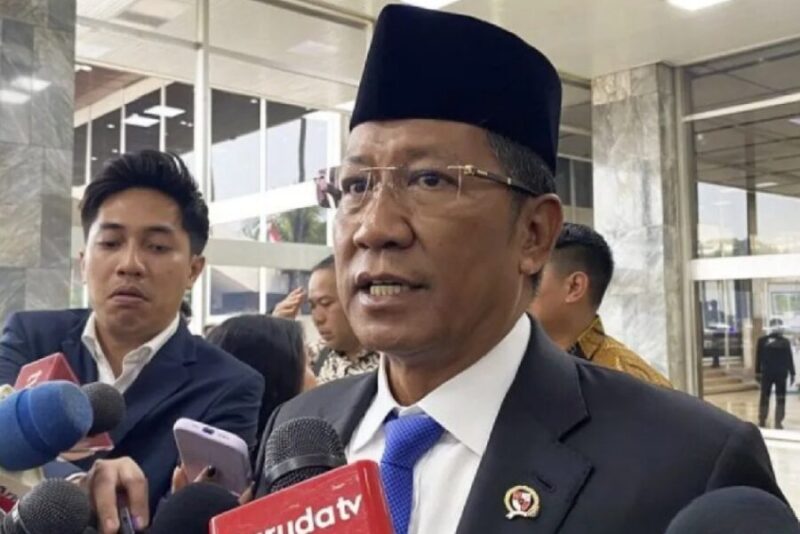 Menteri Hukum Supratman Andi Atnas memberi keterangan seusai menghadiri Sidang Tahunan MPR RI dan Sidang Bersama DPR RI-DPD RI di Kompleks Parlemen, Jakarta, Jumat (14/8/2026). (Jennus)