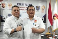 Wakil Ketua Umum Komite Sepakbola Mini Indonesia (KSMI) Tundra Meliala bersama Ketua Umum Yan Mulia Abidin. (Jennus/KSMI)