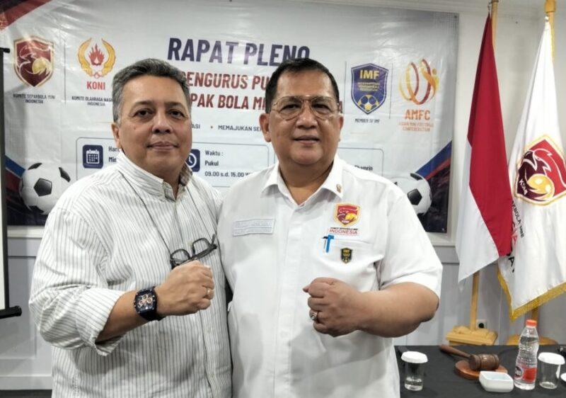 Wakil Ketua Umum Komite Sepakbola Mini Indonesia (KSMI) Tundra Meliala bersama Ketua Umum Yan Mulia Abidin. (Jennus/KSMI)