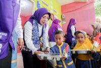 Tinawati Andra Soni melakukan Kunjungan dan Penilaian Lomba Posyandu Tingkat Provinsi Banten Tahun 2026 di Posyandu Wijaya Asri, Kelurahan Sukawana, Kecamatan Curug, Kota Serang, Jumat (31/7/2026)
