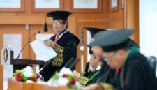 Guru Besar KPI FSIP UMY, Prof. Dr. Mahli Zainuddin, M. Si
