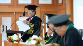 Guru Besar KPI FSIP UMY, Prof. Dr. Mahli Zainuddin, M. Si