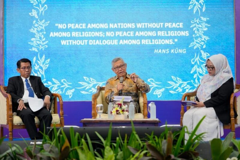 Dubes RI untuk Vatikan, Michael Trias Kuncahyono saat menjadi keynote speaker dalam the 10th ICoSI UMY 2026