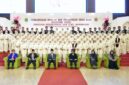 Foto bersama mahasiswa Profesi Ners UMY yang baru saja diambil sumpahnya bersama pimpinan UMY, FKIK UMY, Majelis Diktilitbang PP Muhammadiyah, dan PPNI
