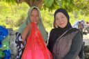 Foto tim KKN PENA 11 UMY saat membersamai warga Sambi Rampas di posko pengungsian