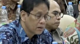 Menteri Keuangan Purbaya Yudhi Sadewa di tengah rapat bersama Komite IV Dewan Perwakilan Daerah di Kompleks Parlemen, Jakarta, Senin (14/9/2026). (Jennus)