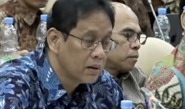 Menteri Keuangan Purbaya Yudhi Sadewa di tengah rapat bersama Komite IV Dewan Perwakilan Daerah di Kompleks Parlemen, Jakarta, Senin (14/9/2026). (Jennus)