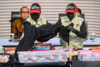 Perkara yang terungkap melalui operasi tangkap tangan terkait pengurusan hak guna bangunan PT Summarecon Agung Tbk diduga tidak berdiri sendiri. (Jennus)