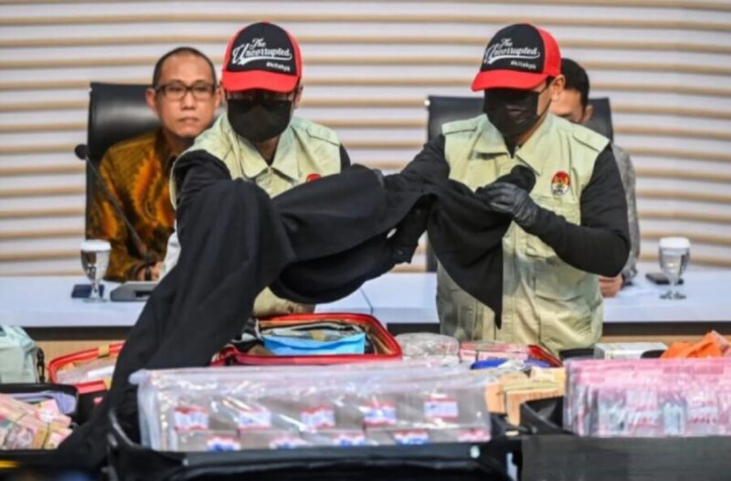 Perkara yang terungkap melalui operasi tangkap tangan terkait pengurusan hak guna bangunan PT Summarecon Agung Tbk diduga tidak berdiri sendiri. (Jennus)