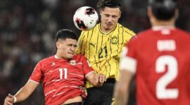 Skor 0-0 diraih Indonesia dalam situasi sulit setelah bermain dengan 10 pemain selama lebih dari separuh pertandingan lawan Malaysia. (Jennus)