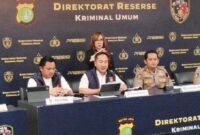 Wakil Direktur Reserse Kriminal Umum Polda Metro Jaya AKBP I Dewa Putu Gede Anom Danujaya memberikan keterangan dalam konferensi pers di Polda Metro Jaya, Jakarta, Rabu (30/9/2026). (Jennus)