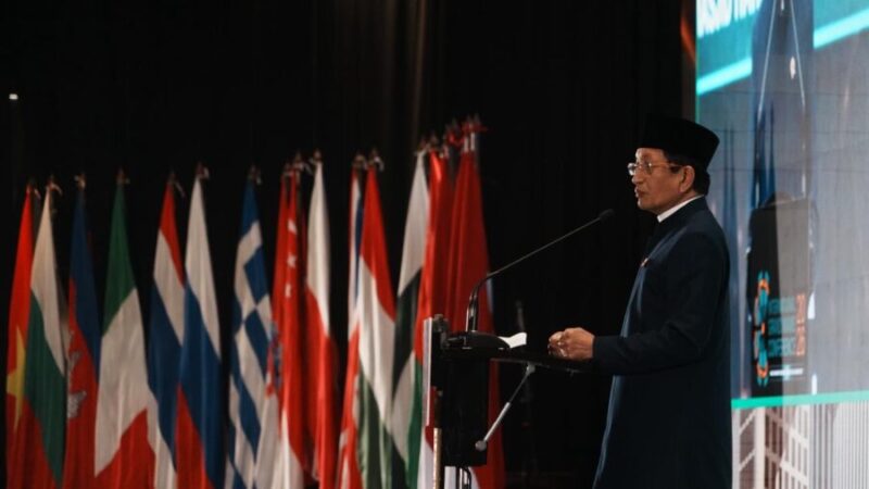 Menteri Agama Nasaruddin Umar menutup International Grand Imams Conference (IGIC) 2026 di Jakarta. (Humas Kemenag)