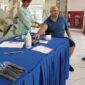 Tim Primaya Hospital Tangerang memberikan layanan Mini MCU kepada pendamping pasien dalam rangka memperingati Hari Pelanggan Nasional, 4 September 2026.  