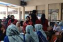 Foto tim PPK Ormawa HIMFA UMY melakukan observasi ke warga Tuksono
